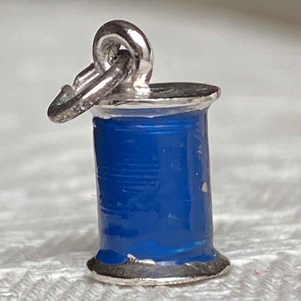 VTG I Spool of Blue Thread Sterling Charm
